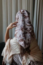 ⁦LACE Glow Champagne בנדנה פלוס⁩ – תמונה ⁦6⁩